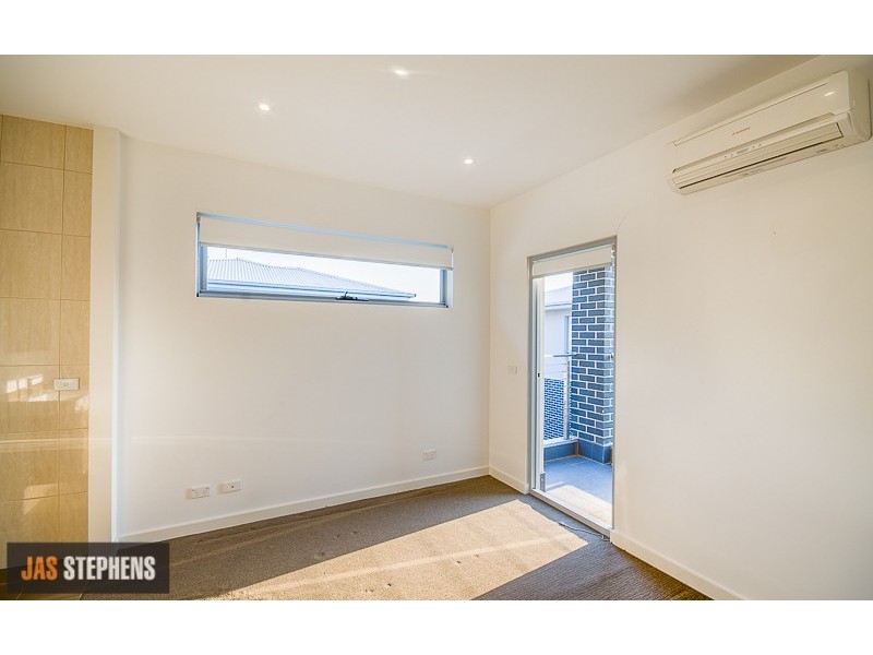 2/11 Hanna Court, Braybrook VIC 3019