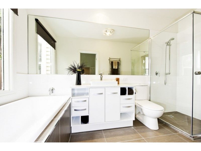 96 Commercial Road, Footscray VIC 3011