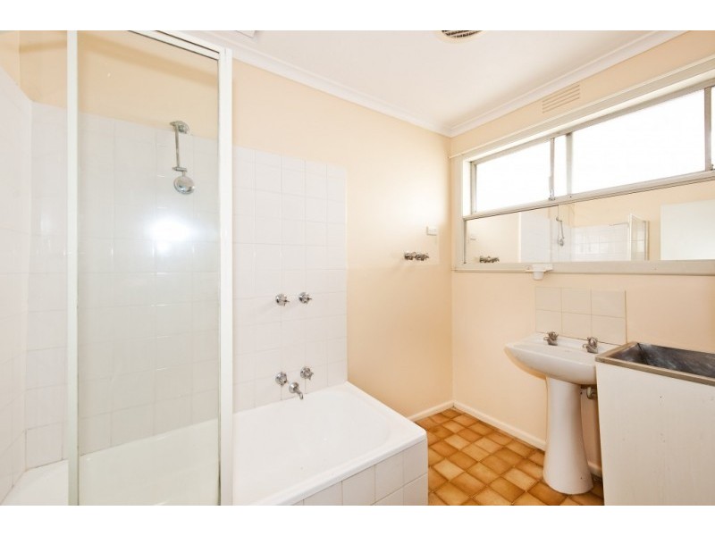 2/118 Gamon Street, Yarraville VIC 3013