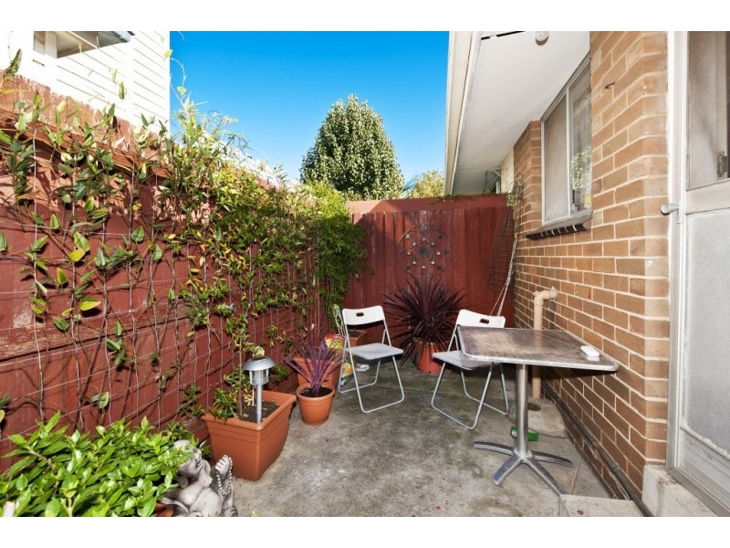 2/118 Gamon Street, Yarraville VIC 3013