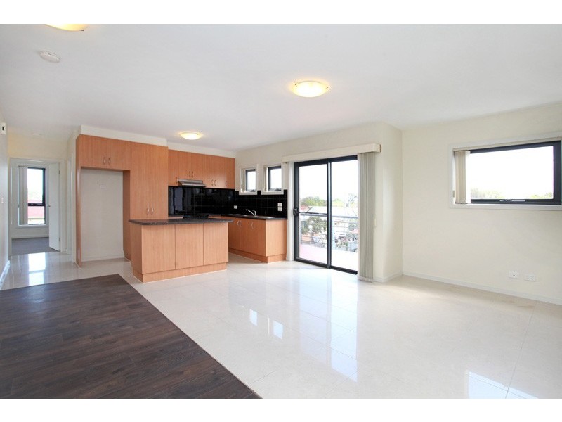 1/11 Buninyong Street, Yarraville VIC 3013