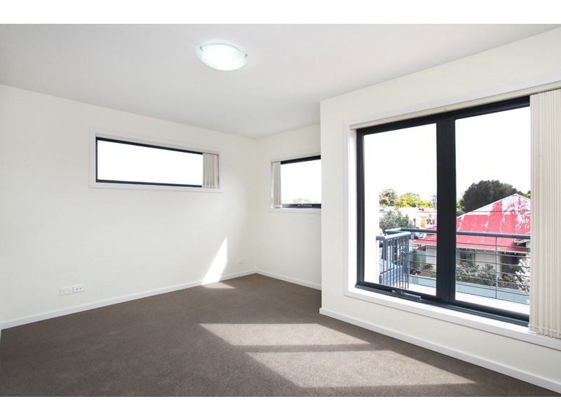 1/11 Buninyong Street, Yarraville VIC 3013