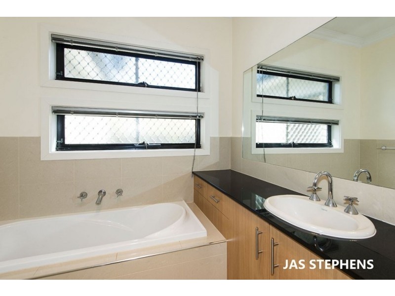 2/38 Sydney Street, Footscray VIC 3011