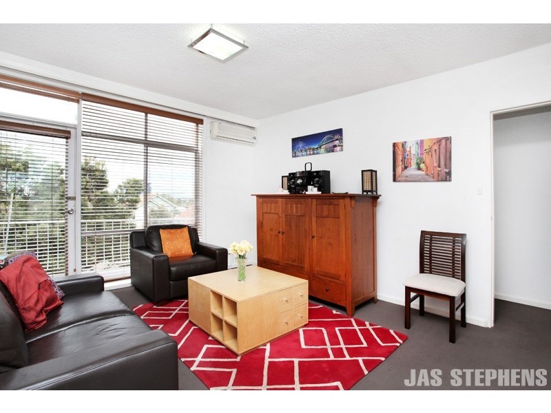 10/13 Stephen Street, Yarraville VIC 3013