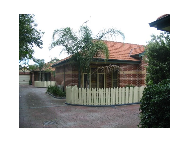 2/17 Tongue Street, Yarraville VIC 3013