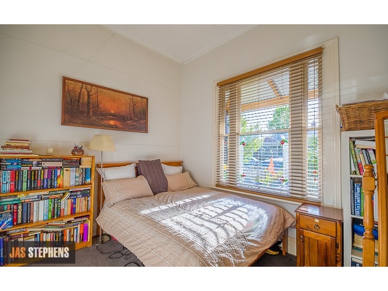 7 Henry Street, Seddon VIC 3011