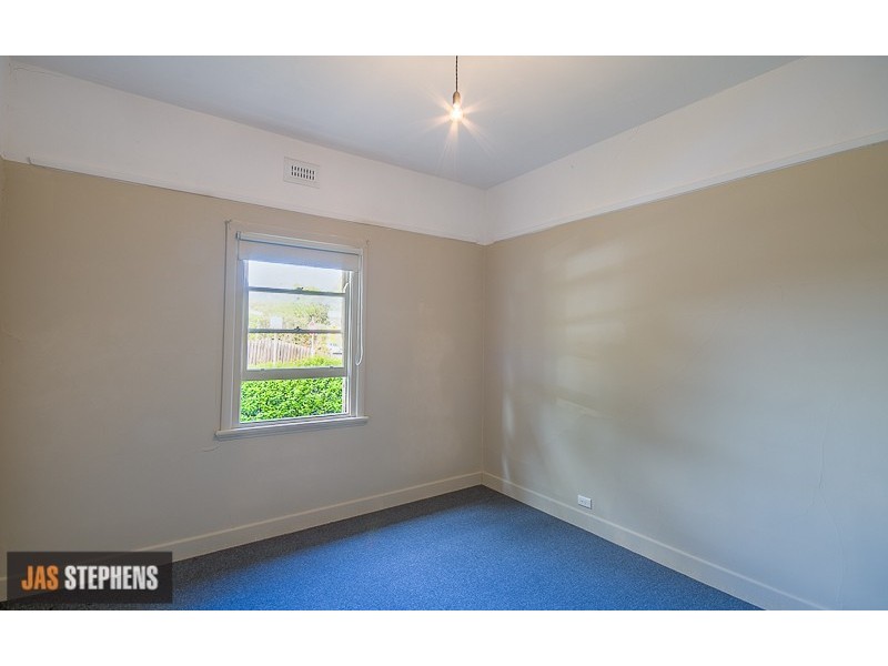 70 Hall Street, Newport VIC 3015