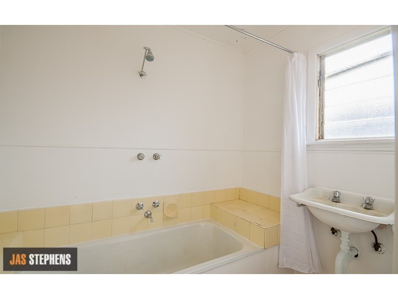 70 Hall Street, Newport VIC 3015