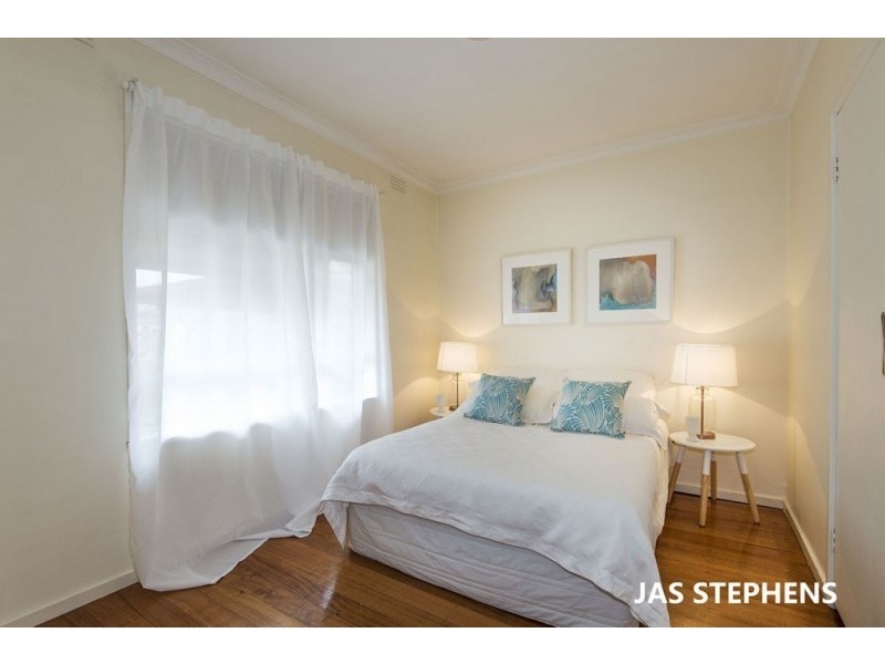 2/698 Barkly Street, West Footscray VIC 3012