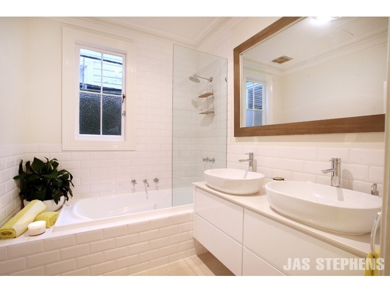 77 Geelong Road, Footscray VIC 3011