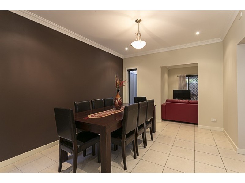 2/12 Curtin Court, Maidstone VIC 3012