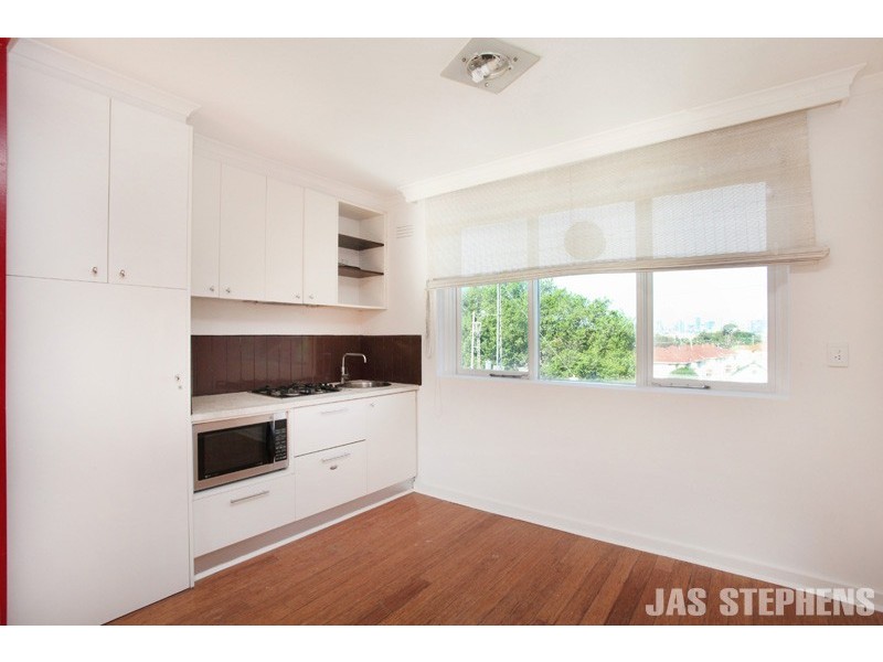 12/117 Albert Street, Seddon VIC 3011