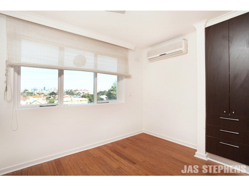 12/117 Albert Street, Seddon VIC 3011