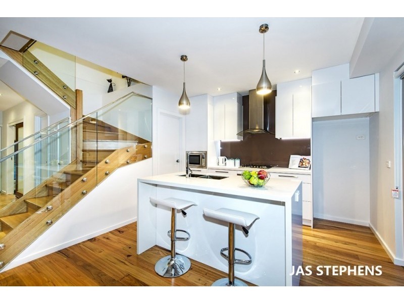 27B Swan Street, Footscray VIC 3011