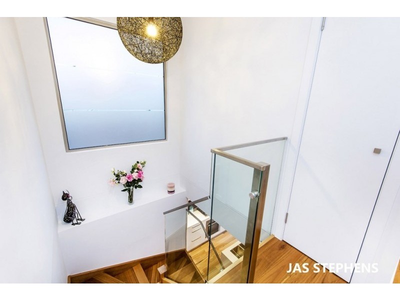 27B Swan Street, Footscray VIC 3011