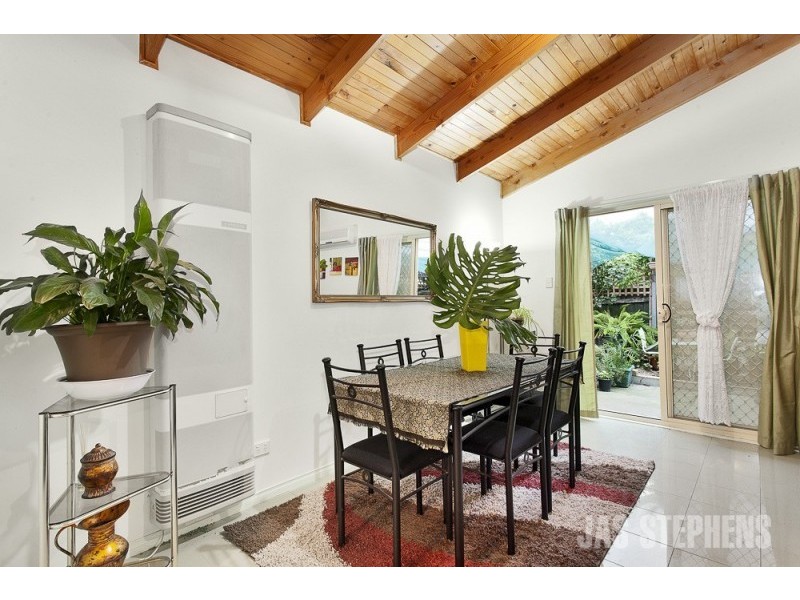 2/37 Bardsley Street, Sunshine West VIC 3020
