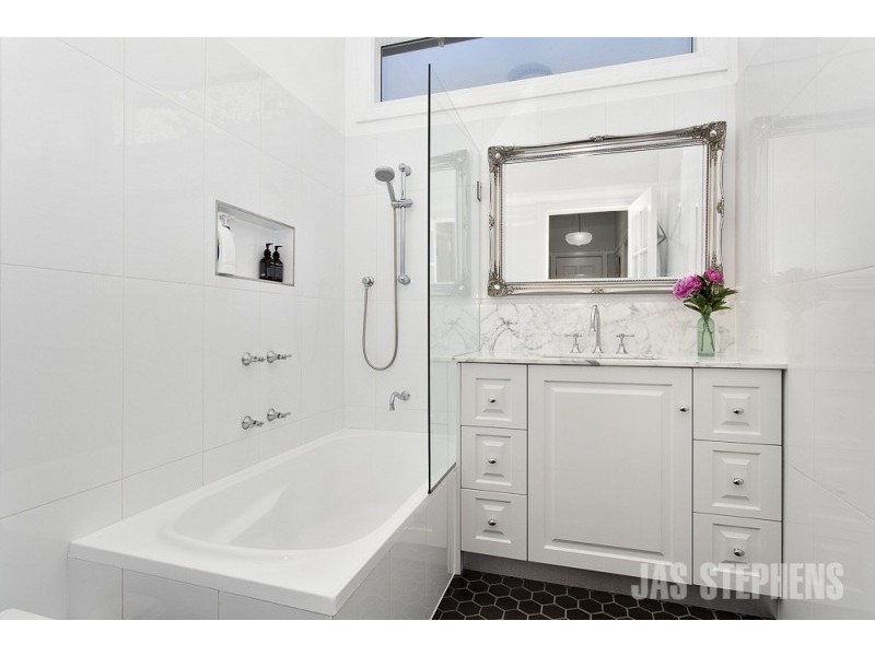 180 Williamstown Road, Kingsville VIC 3012