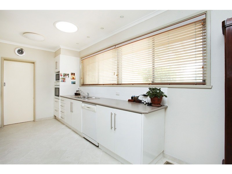 14 Dean Court, Altona North VIC 3025