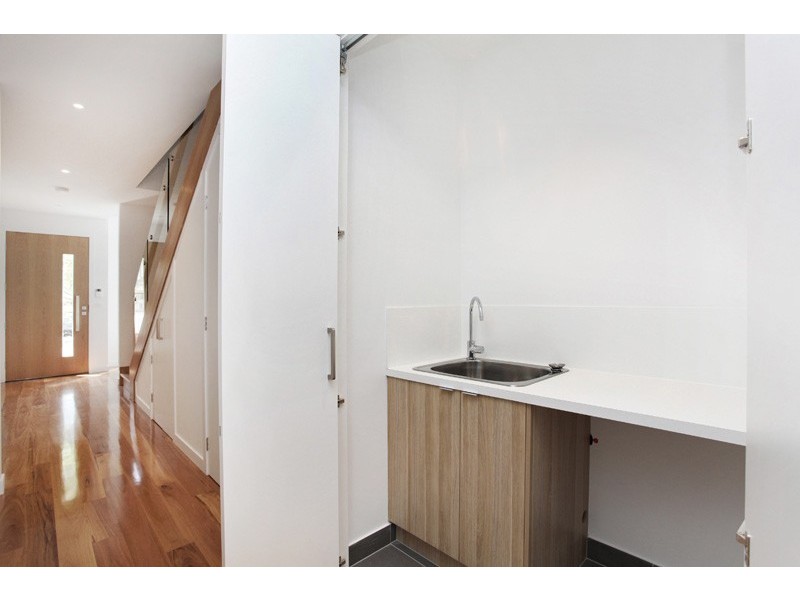 9B Park Street, Footscray VIC 3011