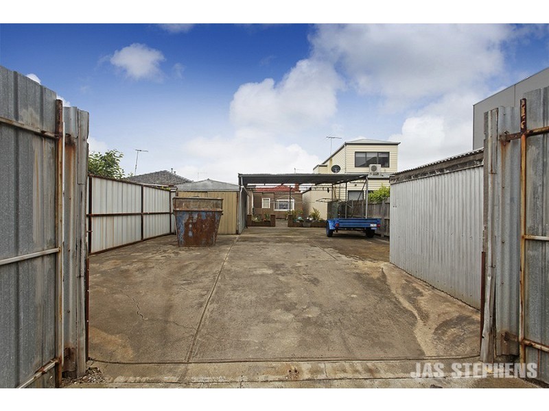 21 Alexander Street, Seddon VIC 3011