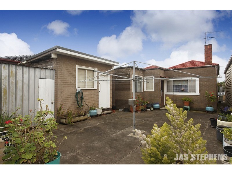 21 Alexander Street, Seddon VIC 3011