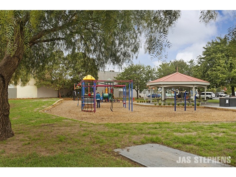 21 Alexander Street, Seddon VIC 3011