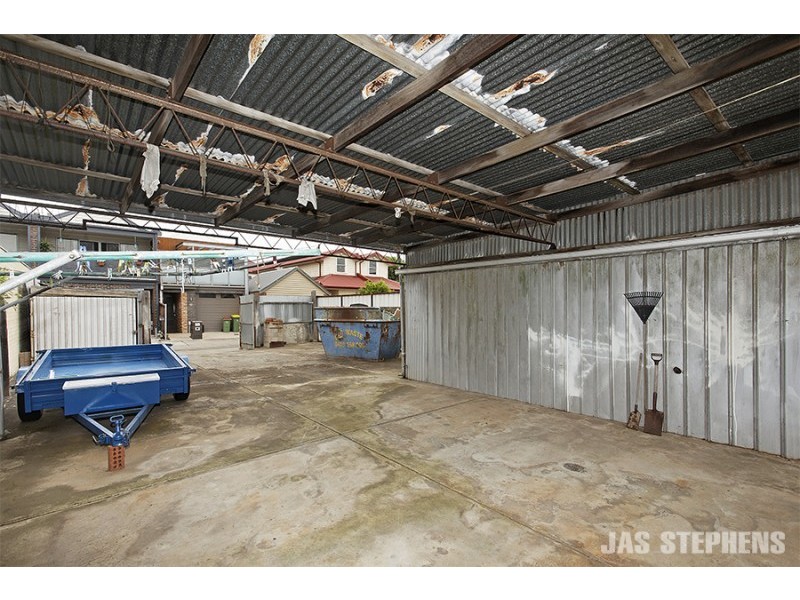 21 Alexander Street, Seddon VIC 3011