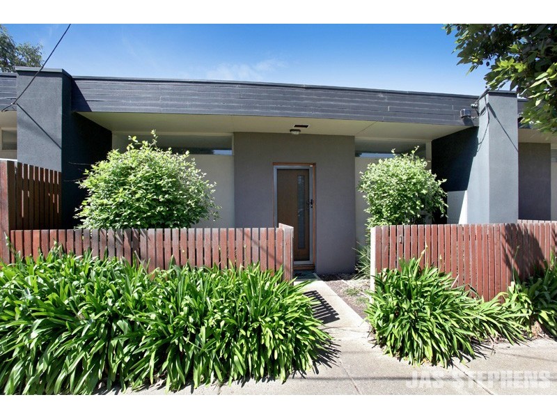 1 Bishop Street, Kingsville VIC 3012