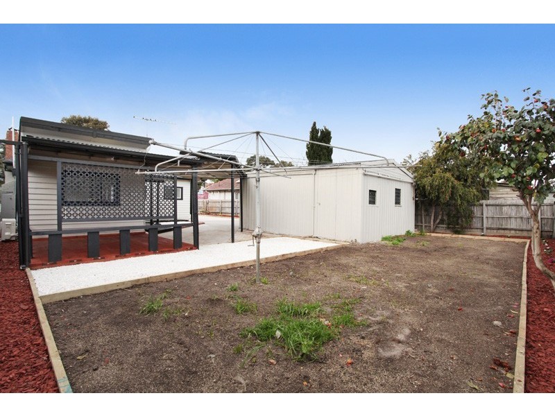 62 Suffolk Rd, Sunshine North VIC 3020