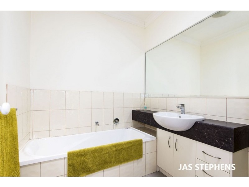 1/14 Omar Street, Maidstone VIC 3012