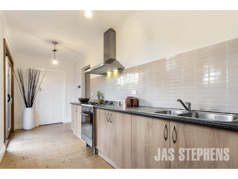 21 Dove Street, West Footscray VIC 3012