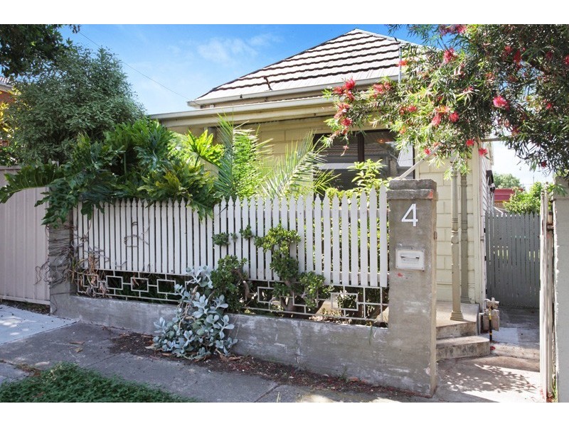 4 Pole Street, Seddon VIC 3011
