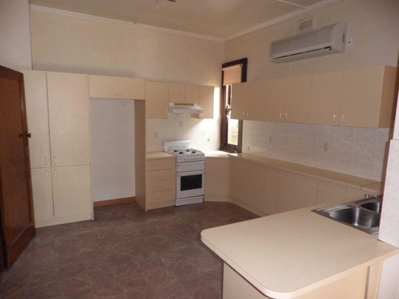 16 Hansen St, West Footscray VIC 3012