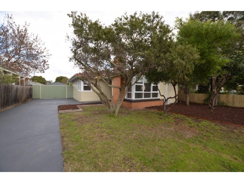 13 Spear Court, Altona VIC 3018