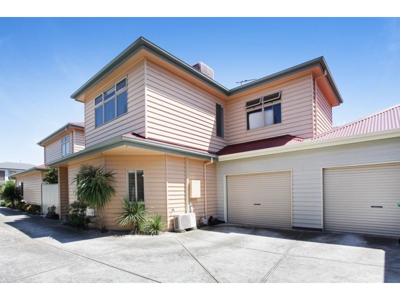 2/9 Saltley Street, Spotswood VIC 3015