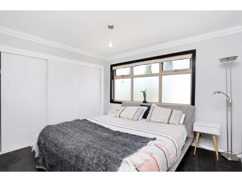 2/9 Saltley Street, Spotswood VIC 3015