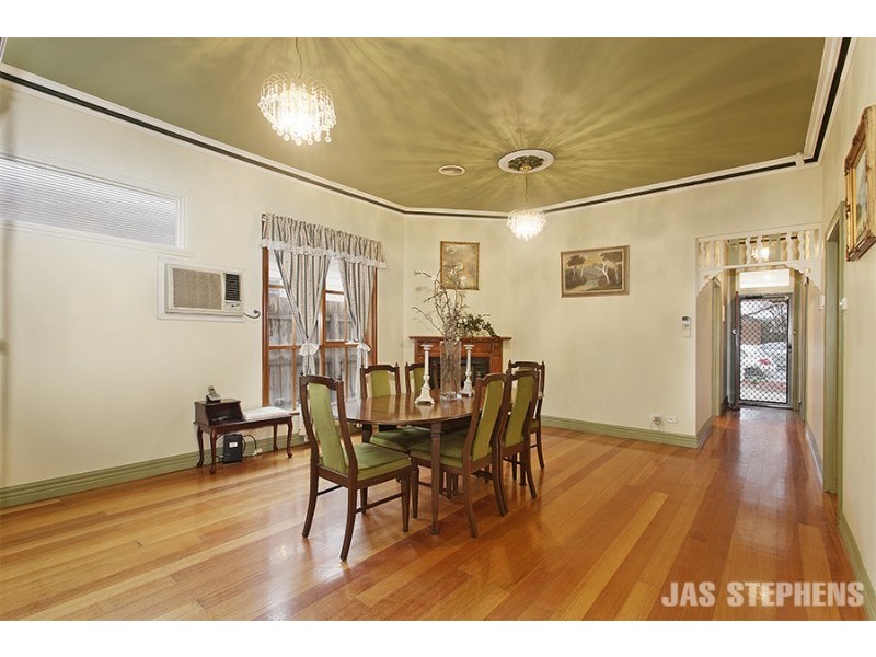 52 Elphinstone St, West Footscray VIC 3012