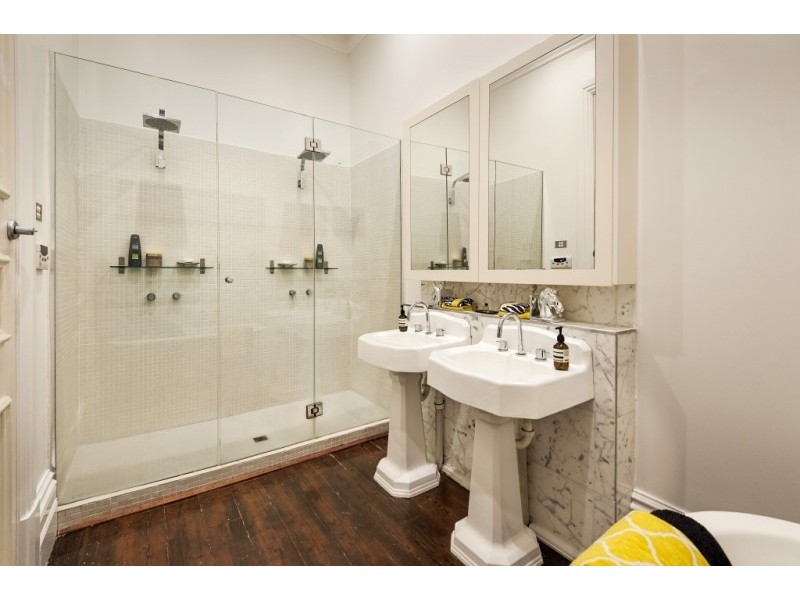 70 Lynch St, Footscray VIC 3011