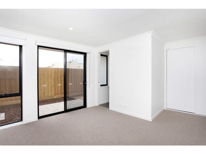 53 Hewitt Avenue, Footscray VIC 3011