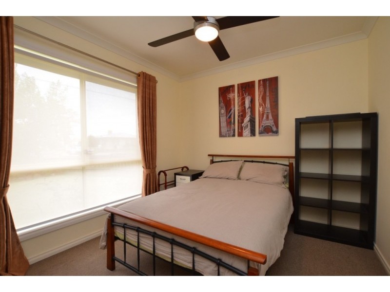 88 Melon St, Braybrook VIC 3019