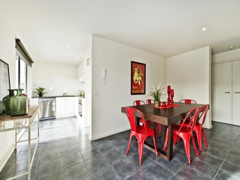 4/13-17 Essex Street, Footscray VIC 3011