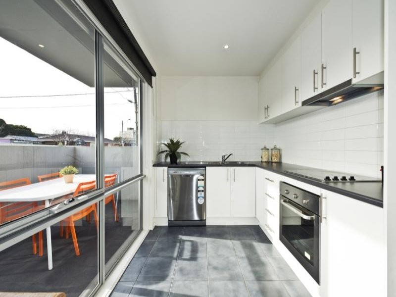 4/13-17 Essex Street, Footscray VIC 3011