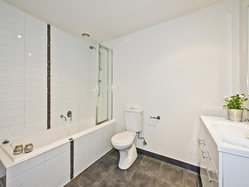 4/13-17 Essex Street, Footscray VIC 3011