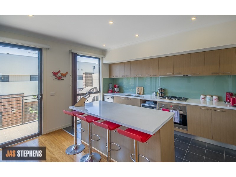 53 Beaurepaire Parade, Footscray VIC 3011