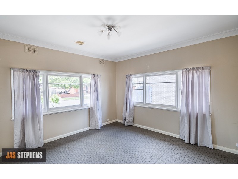 80 Vernon Street, South Kingsville VIC 3015