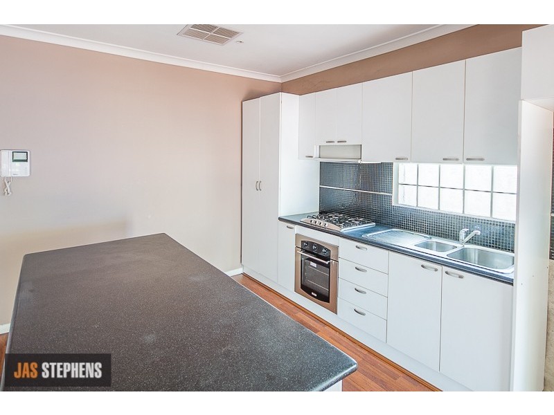 80 Vernon Street, South Kingsville VIC 3015