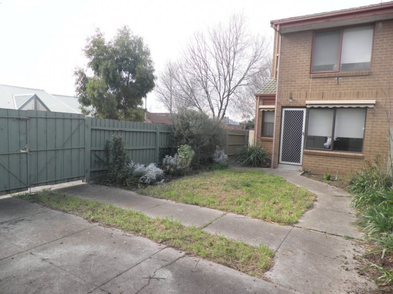 34 Vipont Street, Footscray VIC 3011