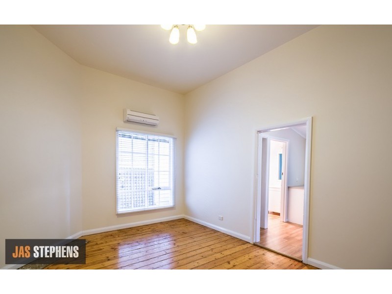 74 Hamilton St, Yarraville VIC 3013