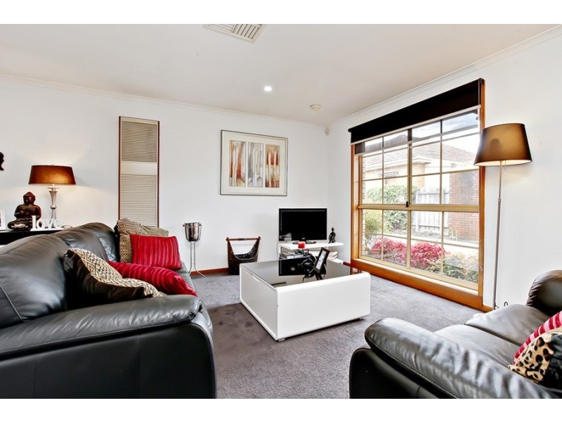 2/349 Geelong Rd, Kingsville VIC 3012