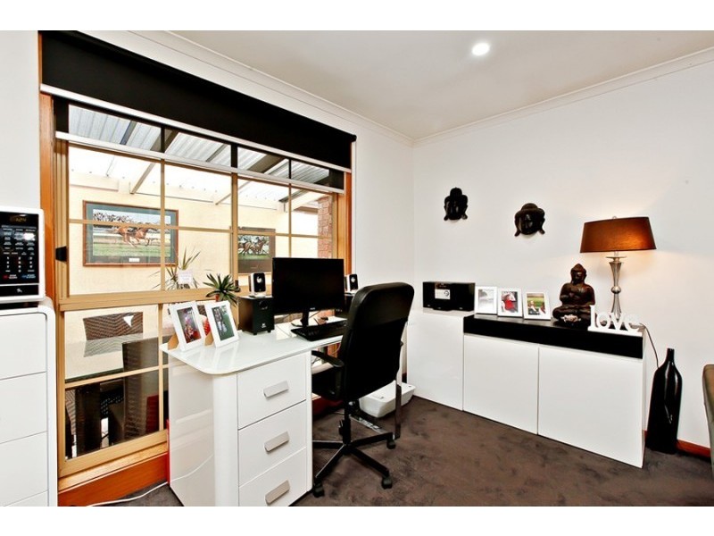 2/349 Geelong Rd, Kingsville VIC 3012